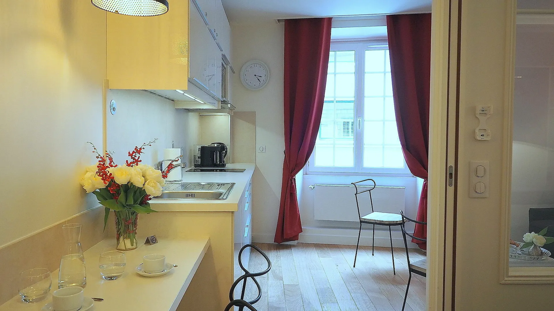 Apartment Louvre Opera Design Chicsuites Paris
