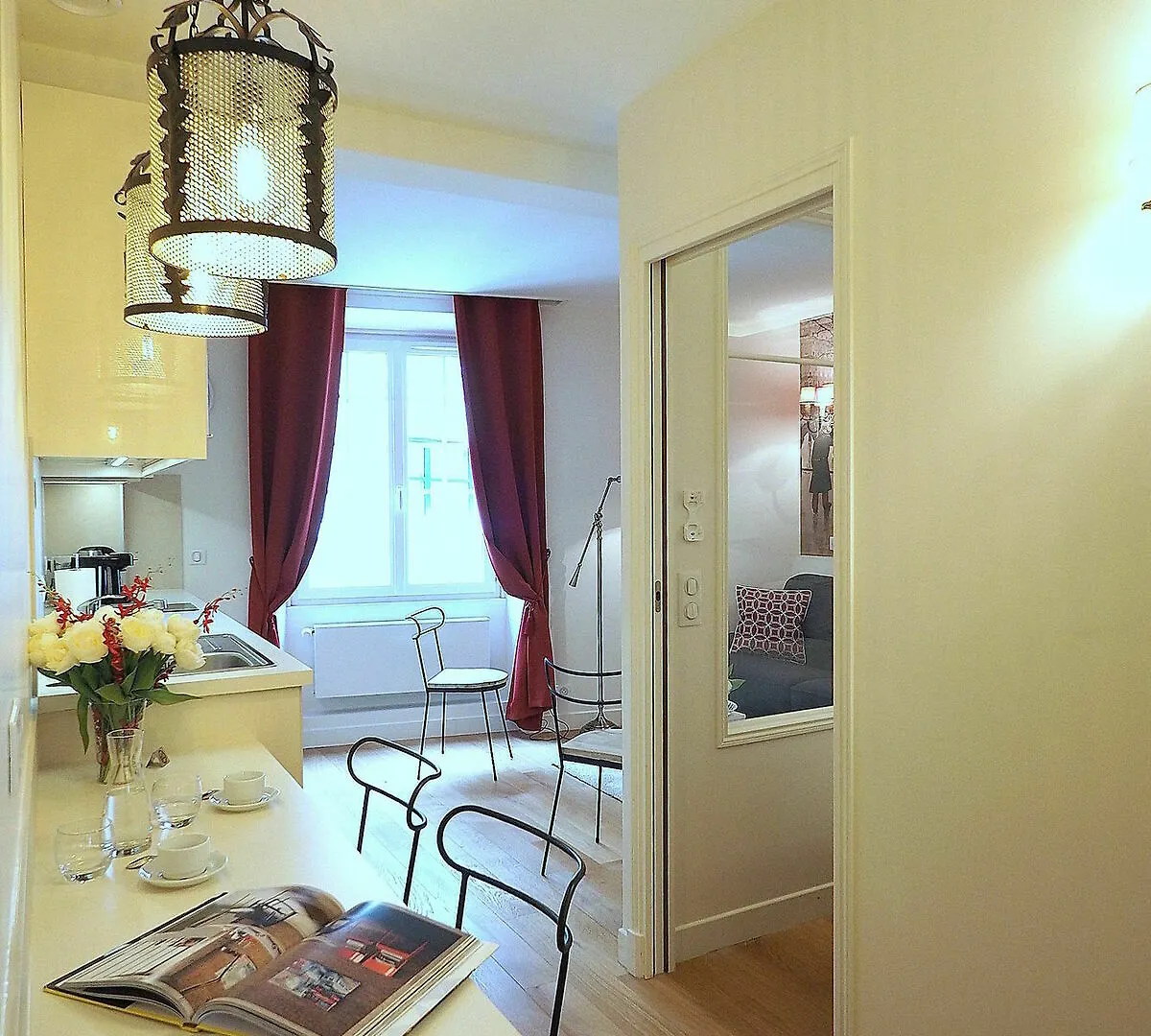 Apartment Louvre Opera Design Chicsuites Paris